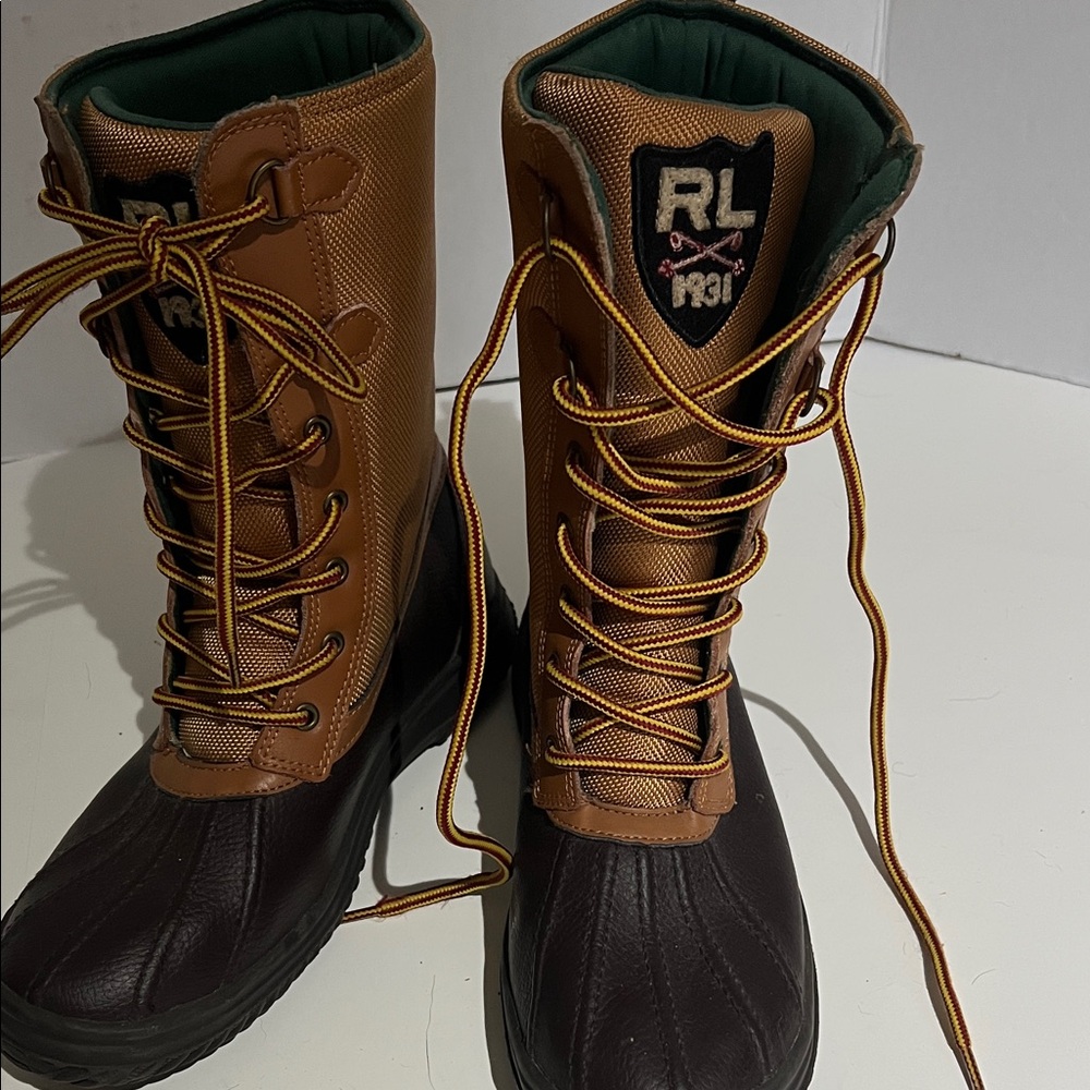 POLO Ralph Lauren Boots - Boys size 6 / Ladies approx Size 8